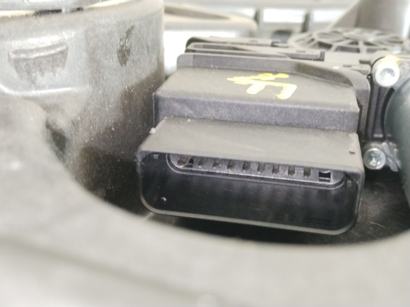 Recambio de elevalunas trasero izquierdo para volkswagen golf vi (5k1) advance referencia OEM IAM 5K4839461 5K0959703D 5K4839729