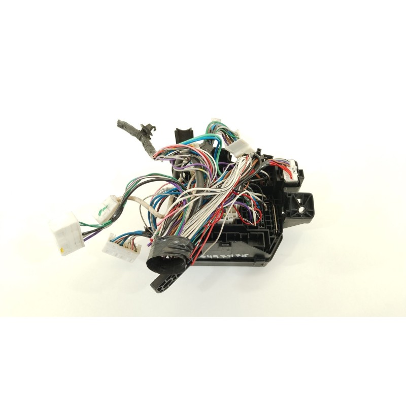 Recambio de caja reles / fusibles para toyota urban cruiser (_p1_) 1.4 d-4d (nlp110_) referencia OEM IAM 8264147020  