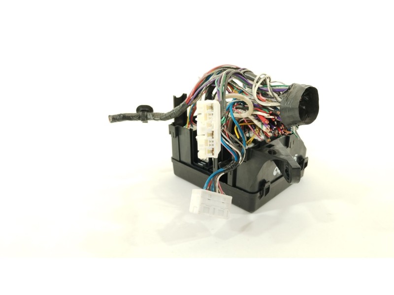 Recambio de caja reles / fusibles para toyota urban cruiser (_p1_) 1.4 d-4d (nlp110_) referencia OEM IAM 8264147020  