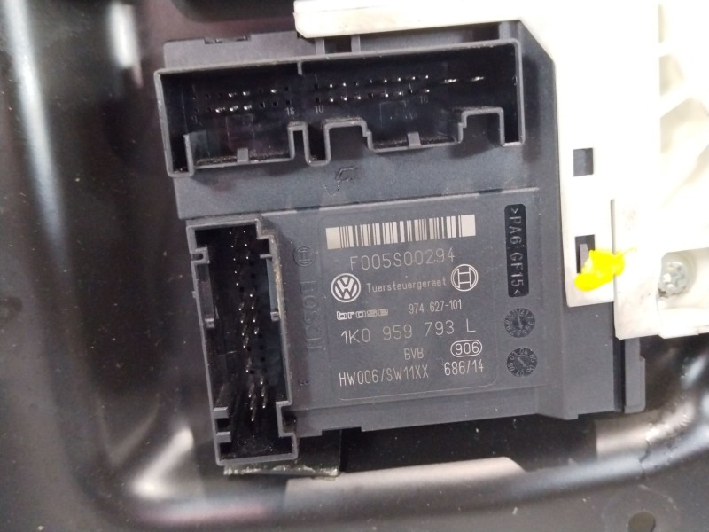 Recambio de elevalunas delantero izquierdo para volkswagen passat berlina (3c2) advance referencia OEM IAM 1K0959793L 1K0959701P