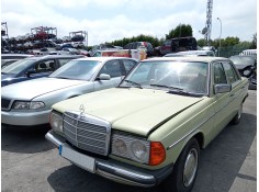 mercedes-benz 123 sedán (w123) del año 1988