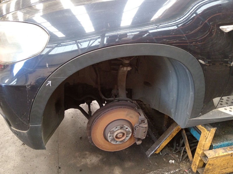 Recambio de aletin delantero izquierdo para bmw x5 (e70) 3.0d referencia OEM IAM   