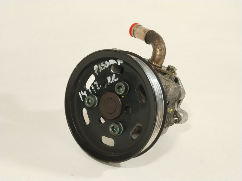 Recambio de bomba direccion para volkswagen passat b5.5 (3b3) 1.9 tdi referencia OEM IAM 8D0145177Q  038145255D