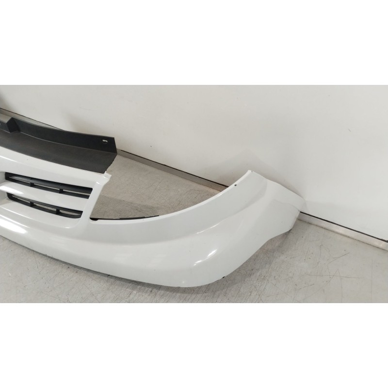 Recambio de rejilla delantera para nissan primastar furgoneta (x83) 2.0 dci 115 referencia OEM IAM 623100250  