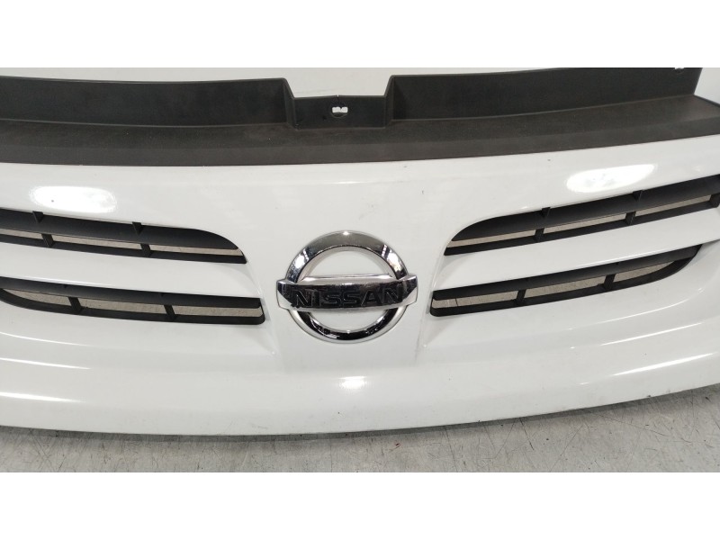 Recambio de rejilla delantera para nissan primastar furgoneta (x83) 2.0 dci 115 referencia OEM IAM 623100250  