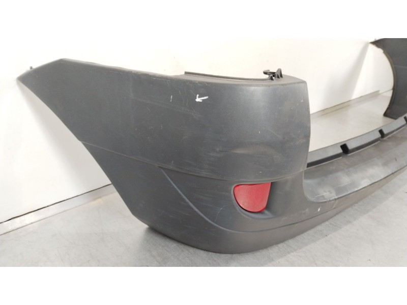 Recambio de paragolpes trasero para dacia logan express ambiance referencia OEM IAM 8200413933  