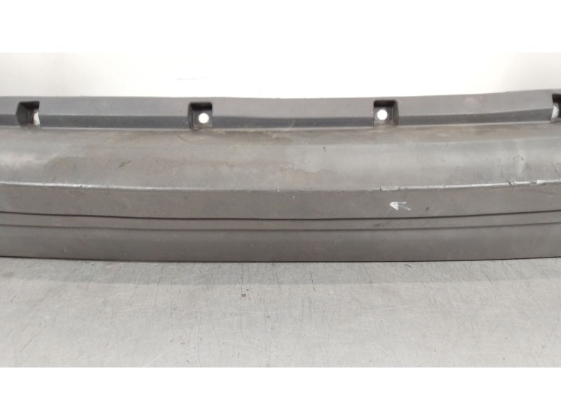 Recambio de paragolpes trasero para dacia logan express ambiance referencia OEM IAM 8200413933  