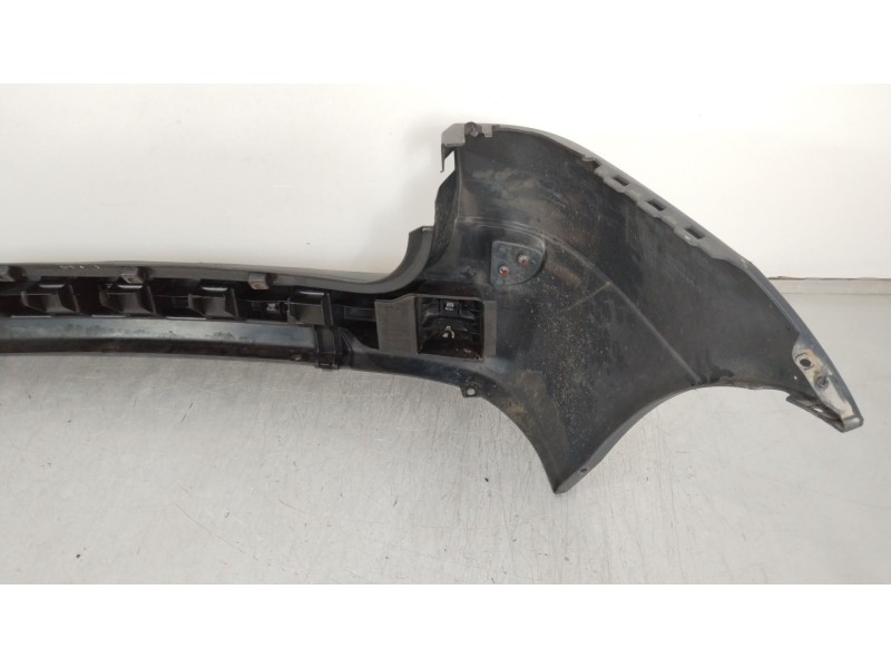 Recambio de paragolpes trasero para dacia logan express ambiance referencia OEM IAM 8200413933  