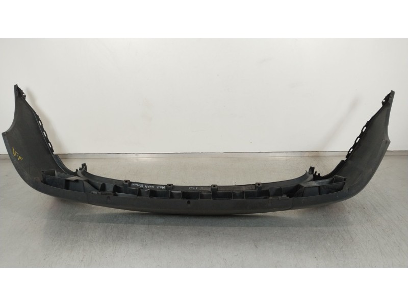 Recambio de paragolpes trasero para dacia logan express ambiance referencia OEM IAM 8200413933  
