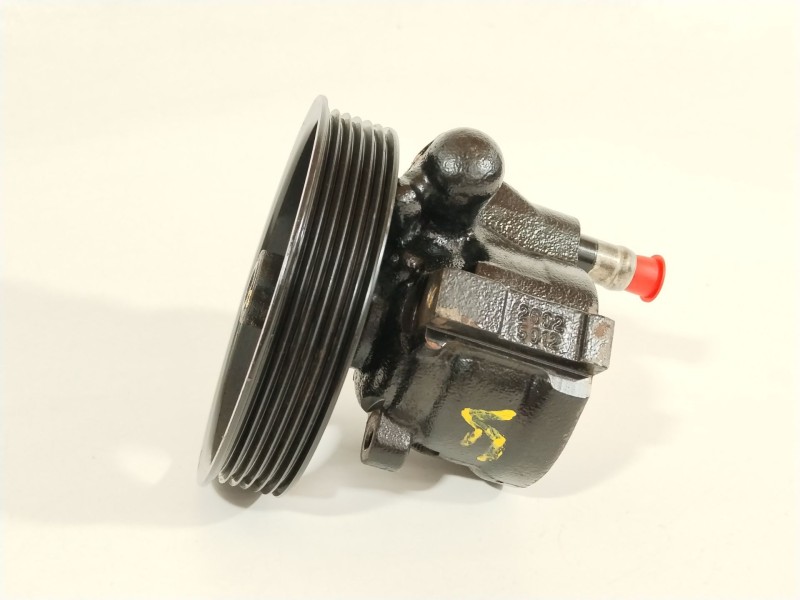 Recambio de bomba direccion para dacia logan ambiance referencia OEM IAM 8200711390  7700419117