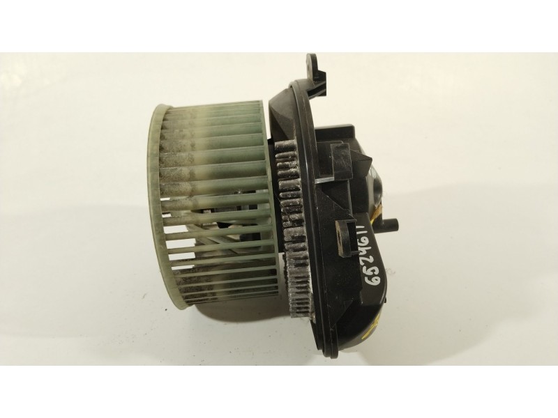 Recambio de ventilador calefaccion para peugeot expert kombi premium (7 asientos) referencia OEM IAM 6441E0  9041220837