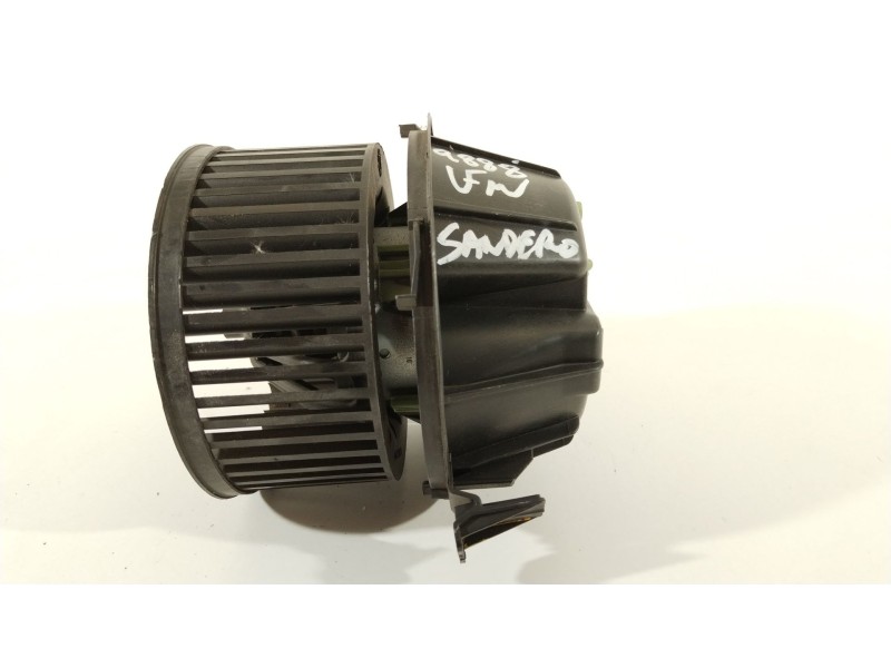 Recambio de ventilador calefaccion para dacia sandero laureate referencia OEM IAM 272106020R N106415P N106609Z