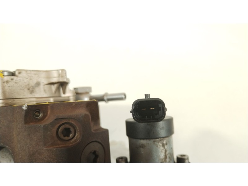 Recambio de bomba inyeccion para nissan primastar furgoneta (x83) 2.0 dci 115 referencia OEM IAM 1670000Q1A 8200680077 044501009