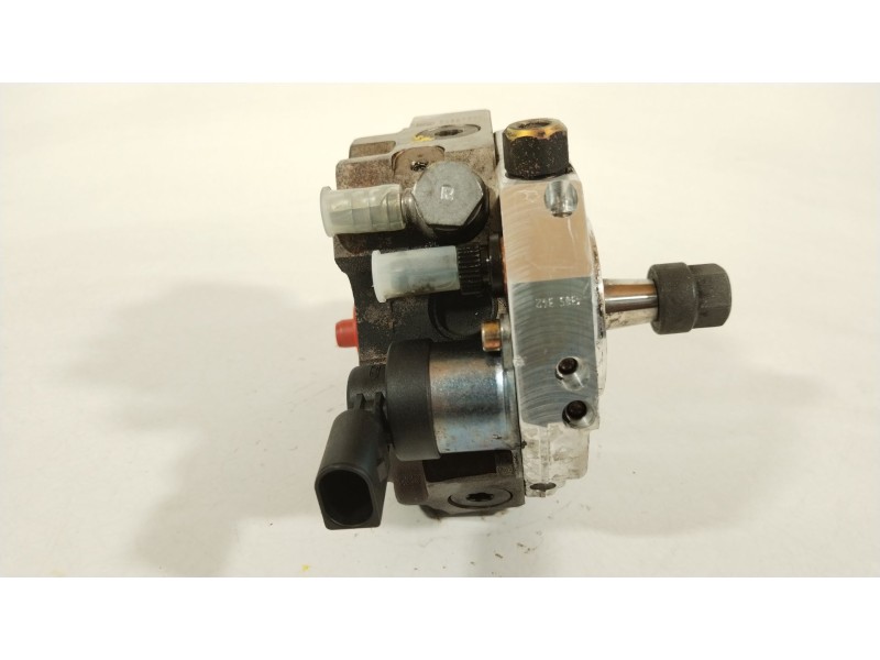 Recambio de bomba inyeccion para bmw 3 (e90) 320 d referencia OEM IAM 7788670  0445010045