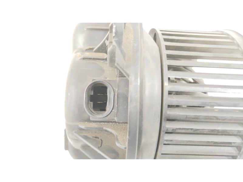 Recambio de ventilador calefaccion para nissan primastar furgoneta (x83) 2.0 dci 115 referencia OEM IAM 2761400QAD  