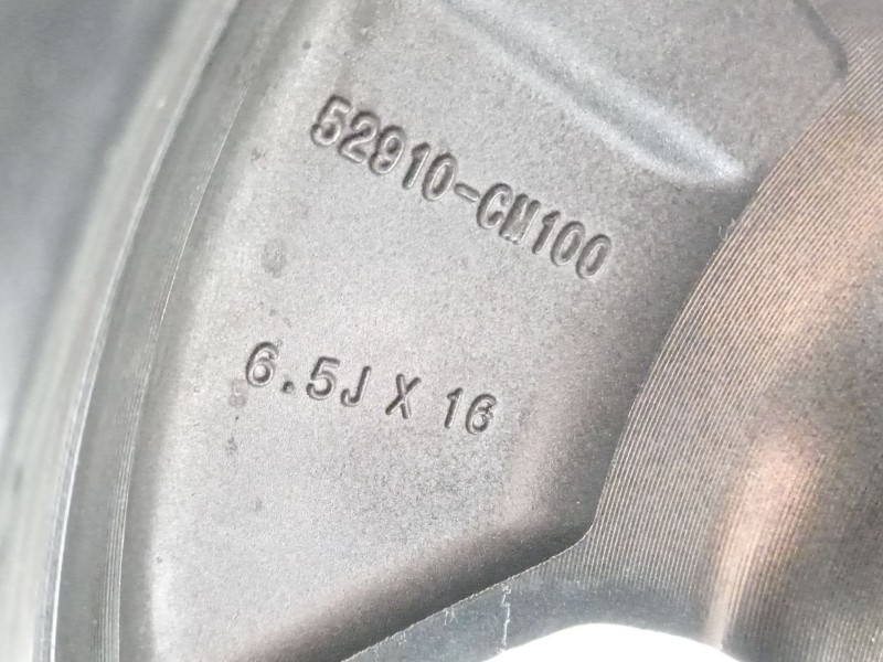 Recambio de llanta para hyundai kona klass hybrid 2wd referencia OEM IAM 52910CM100  