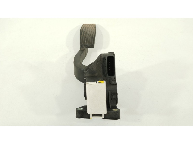 Recambio de potenciometro pedal para opel adam unlimited ecoflex referencia OEM IAM 13305804  
