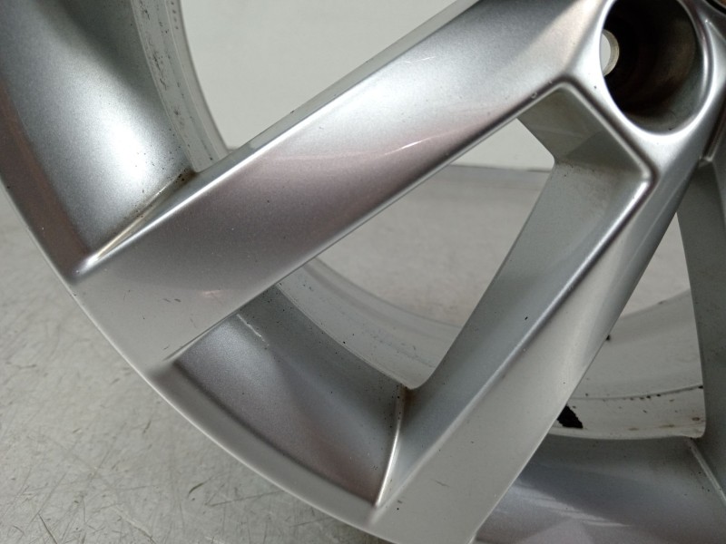 Recambio de llanta para skoda scala (nw1) 1.6 tdi referencia OEM IAM 657601025  