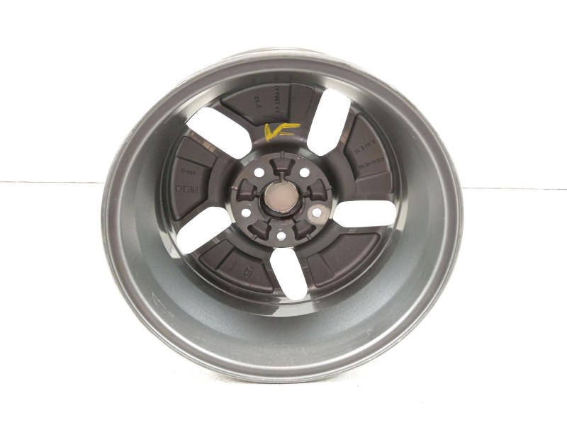 Recambio de llanta para hyundai kona klass hybrid 2wd referencia OEM IAM 52910CM100  