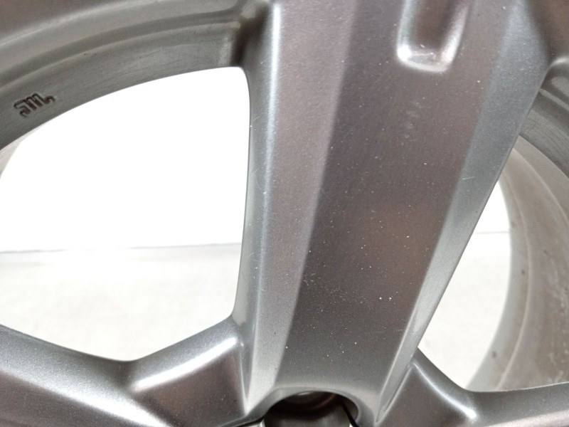 Recambio de llanta para toyota rav 4 iii (_a3_) 2.2 d (ala35_) referencia OEM IAM 17X7J 45 R2  