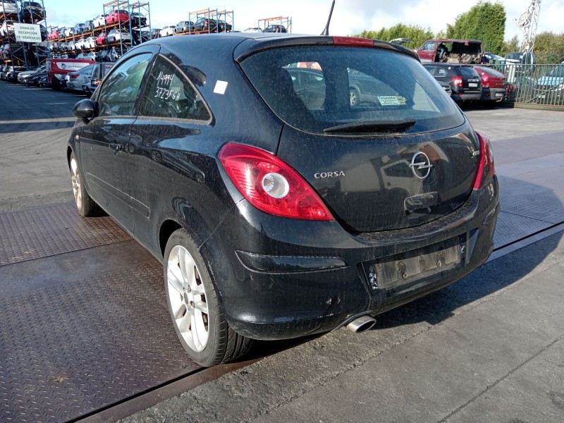 opel corsa d (s07) del año 2006