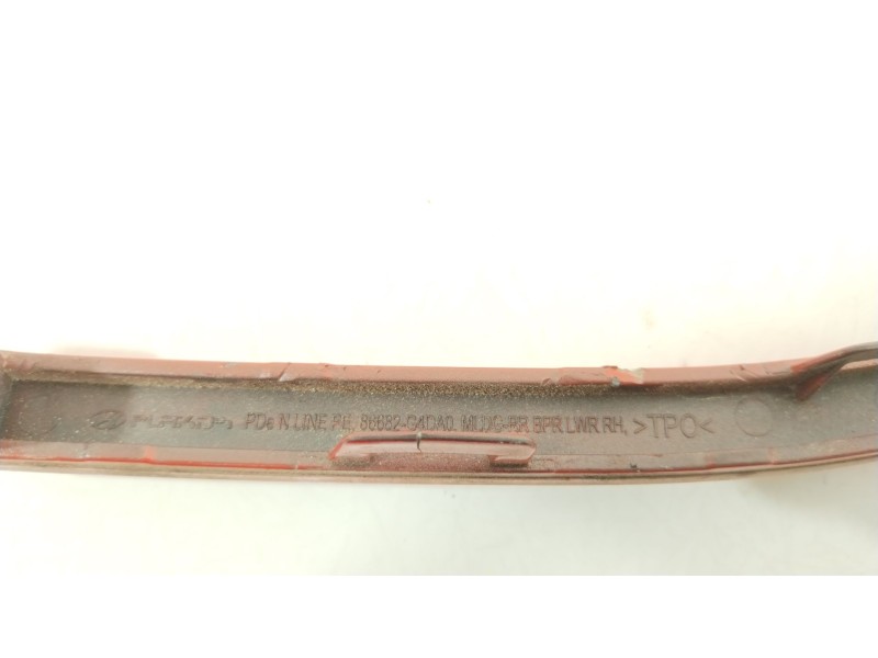 Recambio de moldura para hyundai i30 (pd) n project c referencia OEM IAM 86682G4DA0  