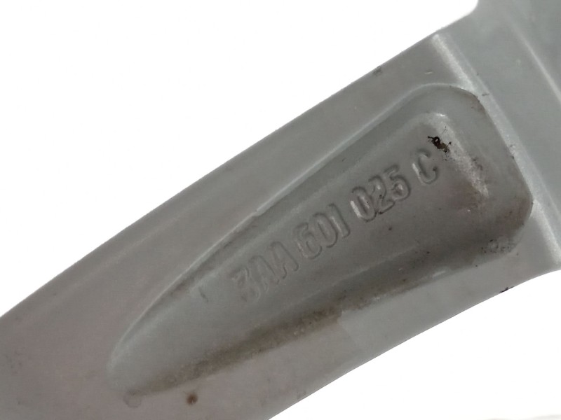 Recambio de llanta para volkswagen passat variant (365) r-line bluemotion referencia OEM IAM 3AA601025C  