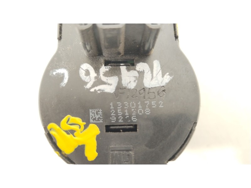 Recambio de mando luces para chevrolet cruze lt referencia OEM IAM 13301752  