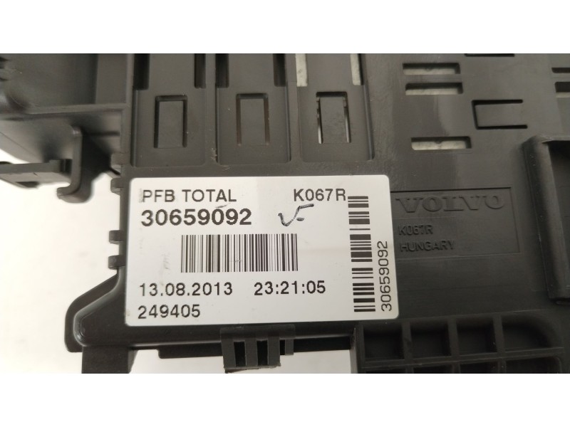 Recambio de caja reles / fusibles para volvo xc60 i suv (156) d3 referencia OEM IAM 30659092  
