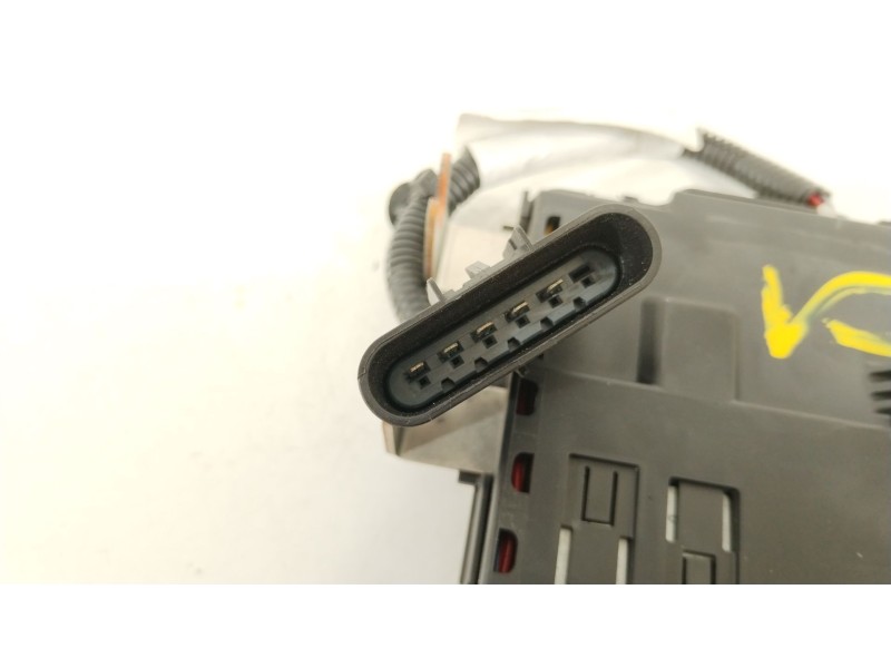 Recambio de caja reles / fusibles para volvo xc60 i suv (156) d3 referencia OEM IAM 31337182  