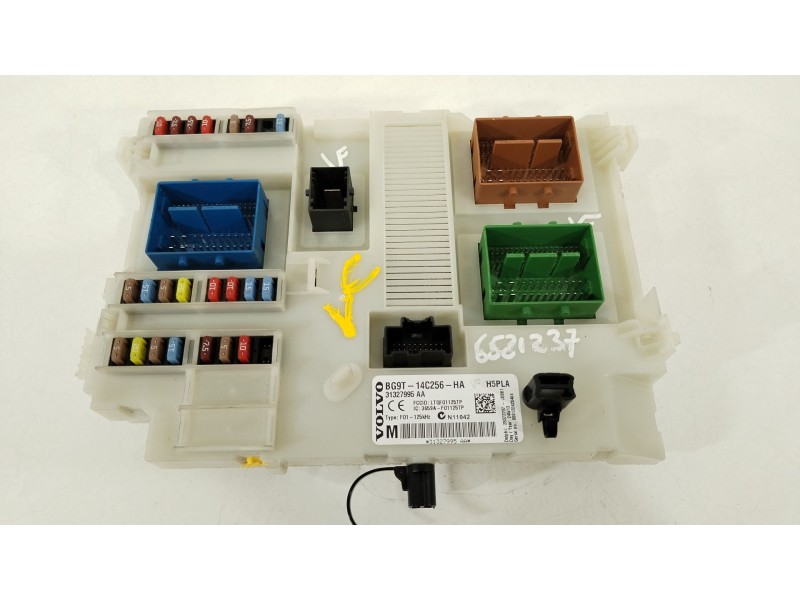 Recambio de caja reles / fusibles para volvo xc60 i suv (156) d3 referencia OEM IAM 31327995  BG9T14C256HA