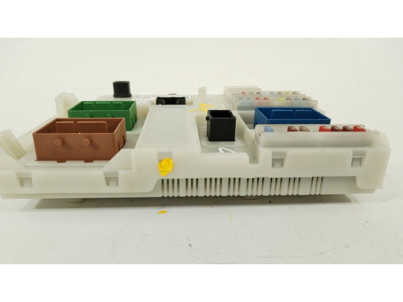 Recambio de caja reles / fusibles para volvo xc60 i suv (156) d3 referencia OEM IAM 31327995  BG9T14C256HA