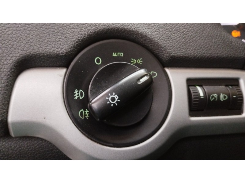 Recambio de mando luces para skoda octavia berlina (1z3) family referencia OEM IAM 1Z0941431J  