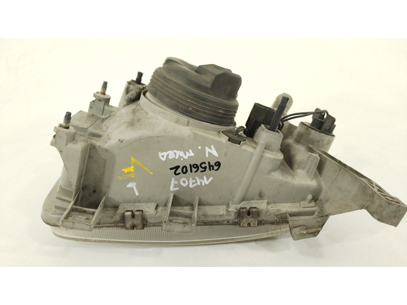 Recambio de faro derecho para nissan micra ii (k11) 1.3 i 16v referencia OEM IAM 260105F206  B60105F206