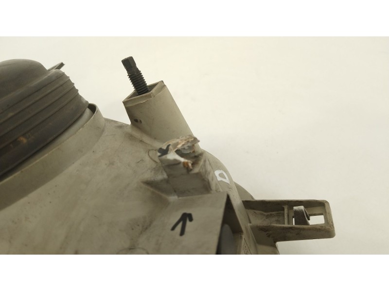 Recambio de faro izquierdo para nissan micra ii (k11) 1.3 i 16v referencia OEM IAM 260605F206  B60605F206