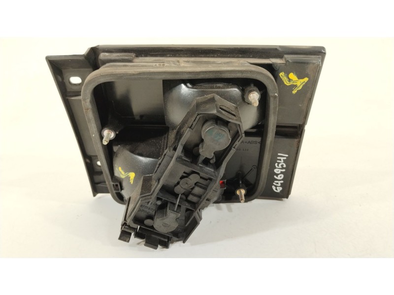 Recambio de piloto trasero izquierdo en porton para volkswagen vento (1h2) 1.6 referencia OEM IAM 1H5945107B  