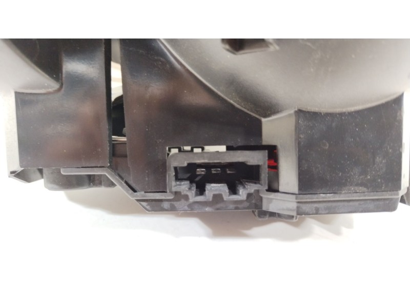 Recambio de piloto trasero izquierdo en porton para volkswagen vento (1h2) 1.6 referencia OEM IAM 1H5945107B  