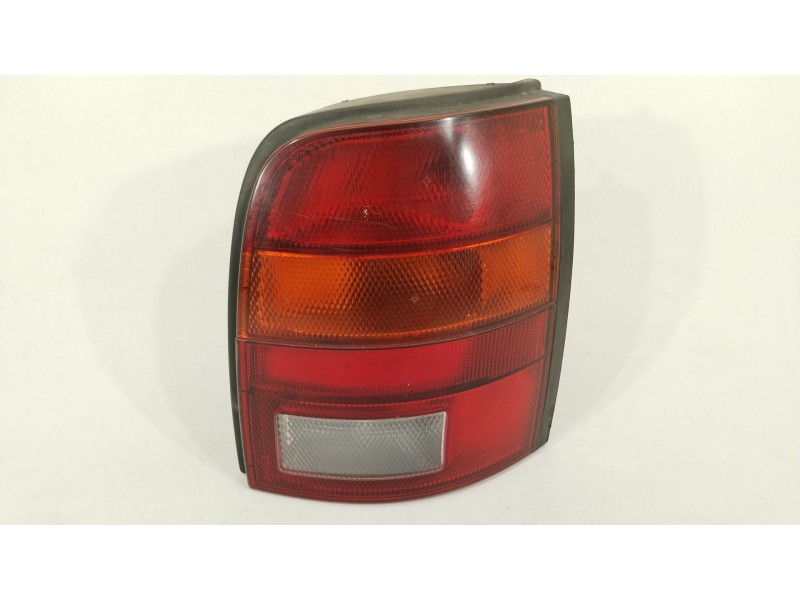 Recambio de piloto trasero derecho para nissan micra ii (k11) 1.3 i 16v referencia OEM IAM B65505F301  