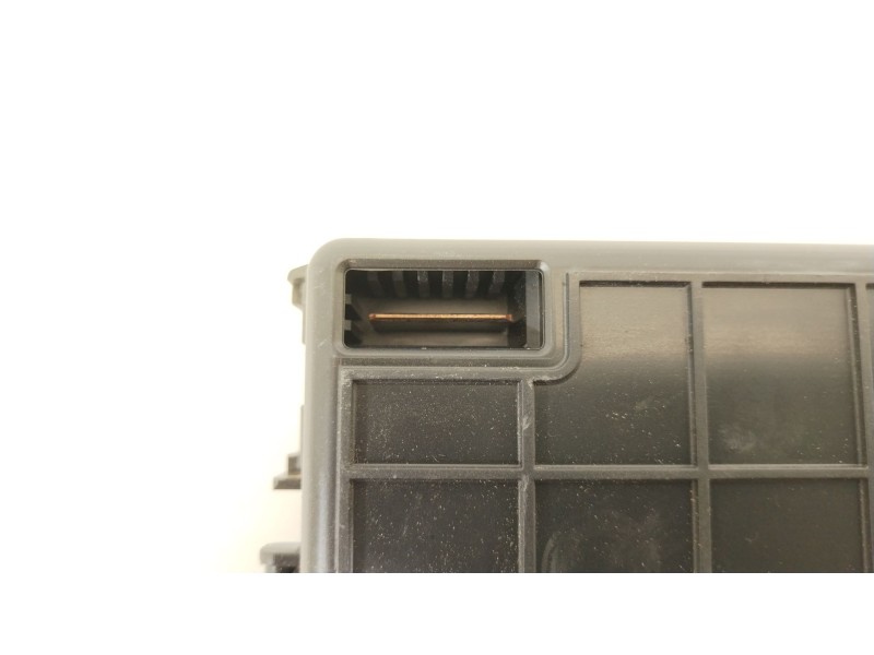 Recambio de caja reles / fusibles para ford puma (j2k, cf7) 1.0 ecoboost referencia OEM IAM 9562184858  L1TT14D068HAD