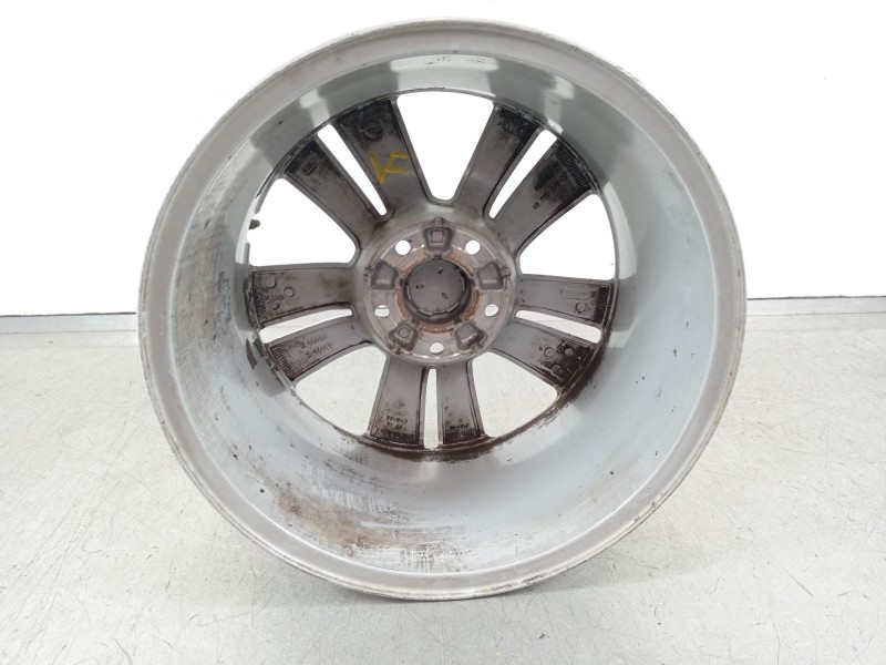 Recambio de llanta para peugeot 308 access referencia OEM IAM 9677989577  