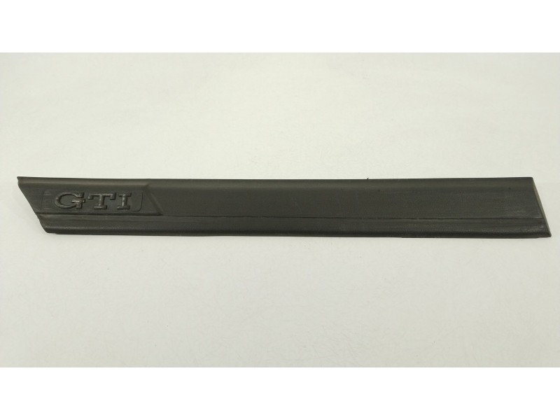 Recambio de moldura para volkswagen golf iii (1h1) 2.0 referencia OEM IAM 1H3853536A  