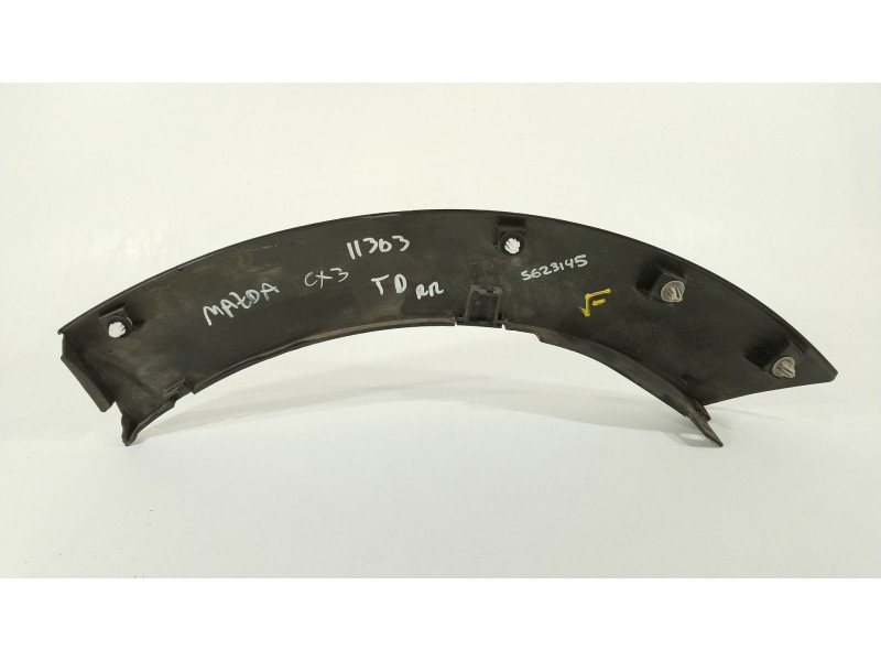 Recambio de aletin trasero derecho para mazda cx-3 luxury referencia OEM IAM D10E51W51  