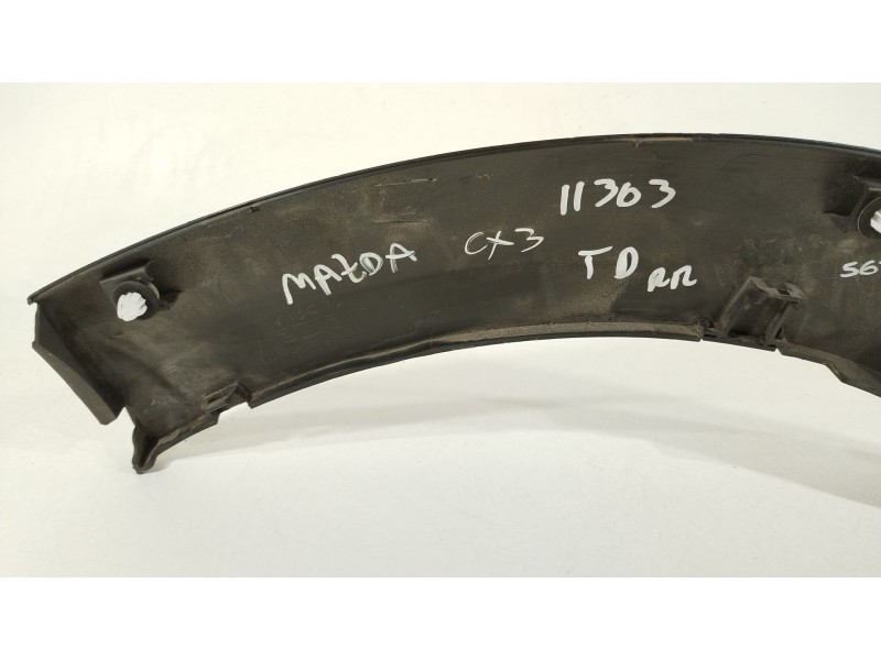 Recambio de aletin trasero derecho para mazda cx-3 luxury referencia OEM IAM D10E51W51  