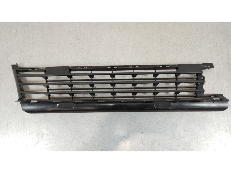 Recambio de rejilla delantera para peugeot traveller autobús (v_) 2.0 bluehdi 145 referencia OEM IAM 9811718877  98117188XT
