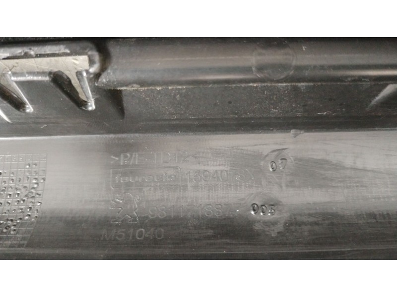 Recambio de rejilla delantera para peugeot traveller autobús (v_) 2.0 bluehdi 145 referencia OEM IAM 9811718877  98117188XT