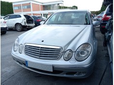mercedes-benz clase e (w211) del año 2003 2