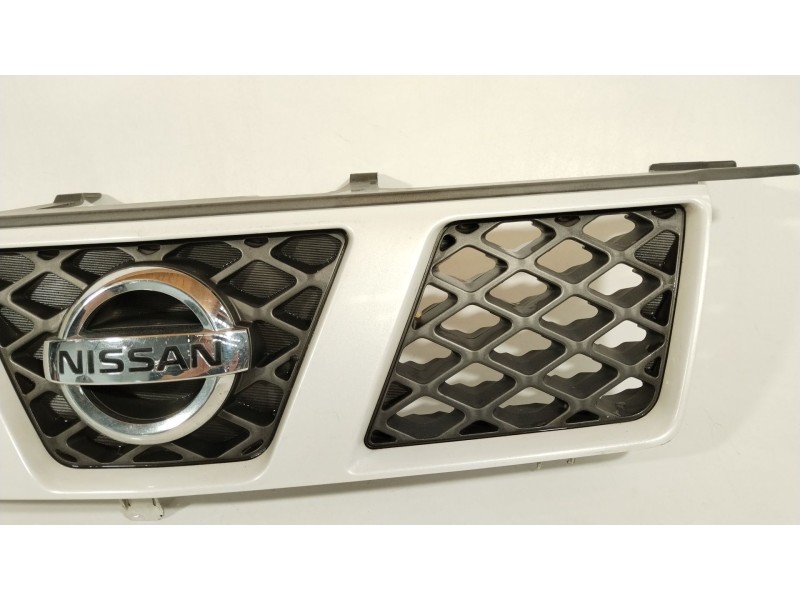 Recambio de rejilla delantera para nissan x-trail (t30) comfort referencia OEM IAM 62310E0303  62310EQ314