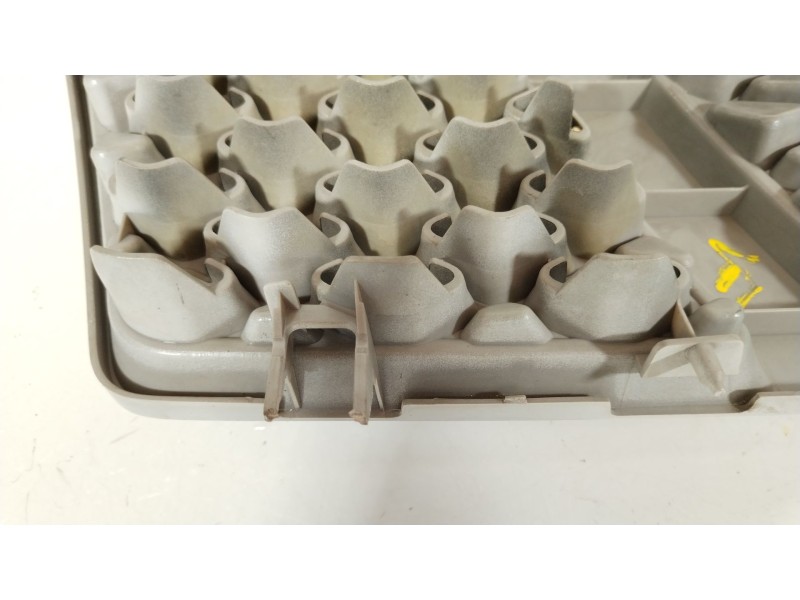 Recambio de rejilla delantera para nissan x-trail (t30) comfort referencia OEM IAM 62310E0303  62310EQ314