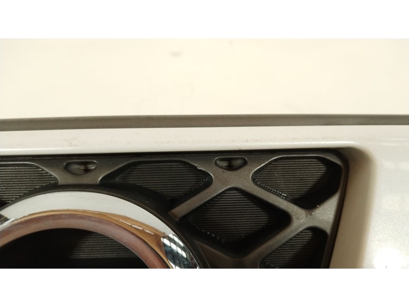 Recambio de rejilla delantera para nissan x-trail (t30) comfort referencia OEM IAM 62310E0303  62310EQ314