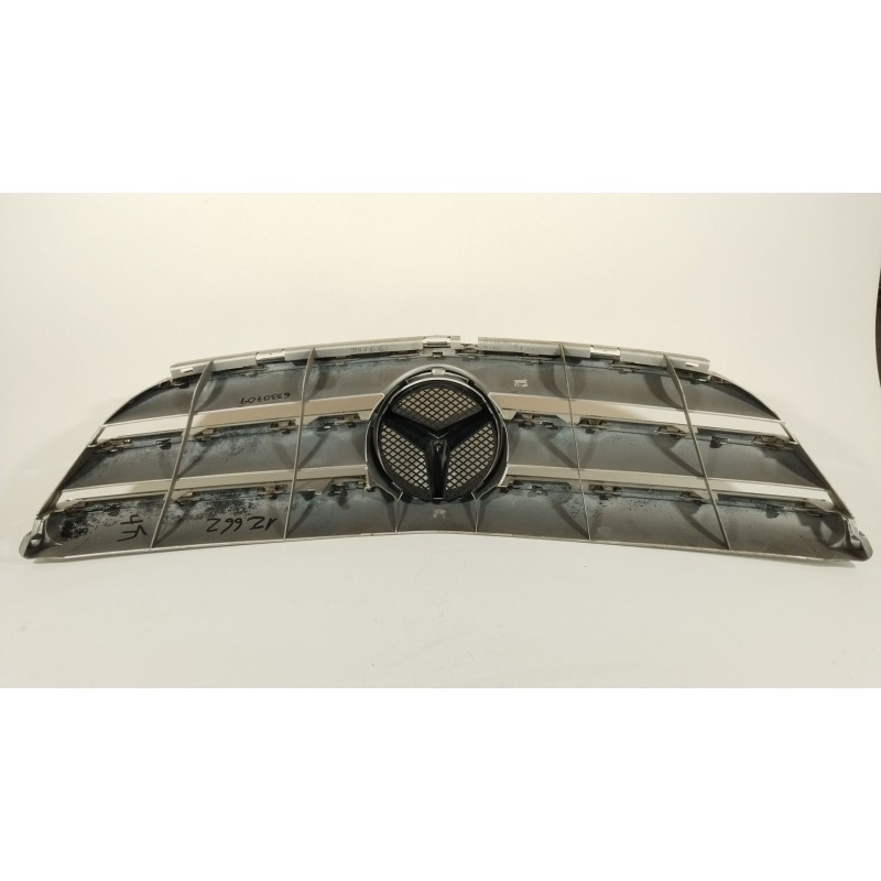 Recambio de rejilla delantera para mercedes-benz clase b (w245) 200 cdi (245.208) referencia OEM IAM A1698800883  A1698880640